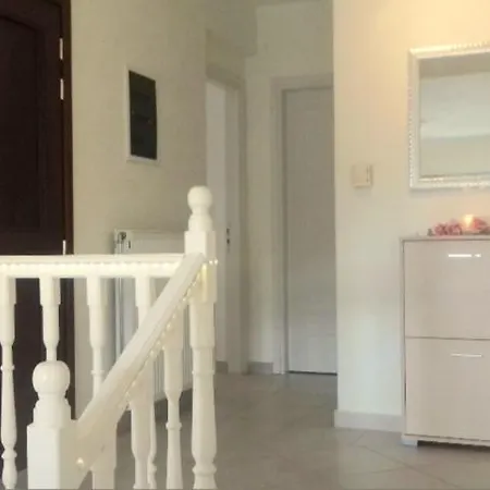 Central, Fully Equipped, 2 Bedrooms, Great View, Wifi Holiday home Filotion
